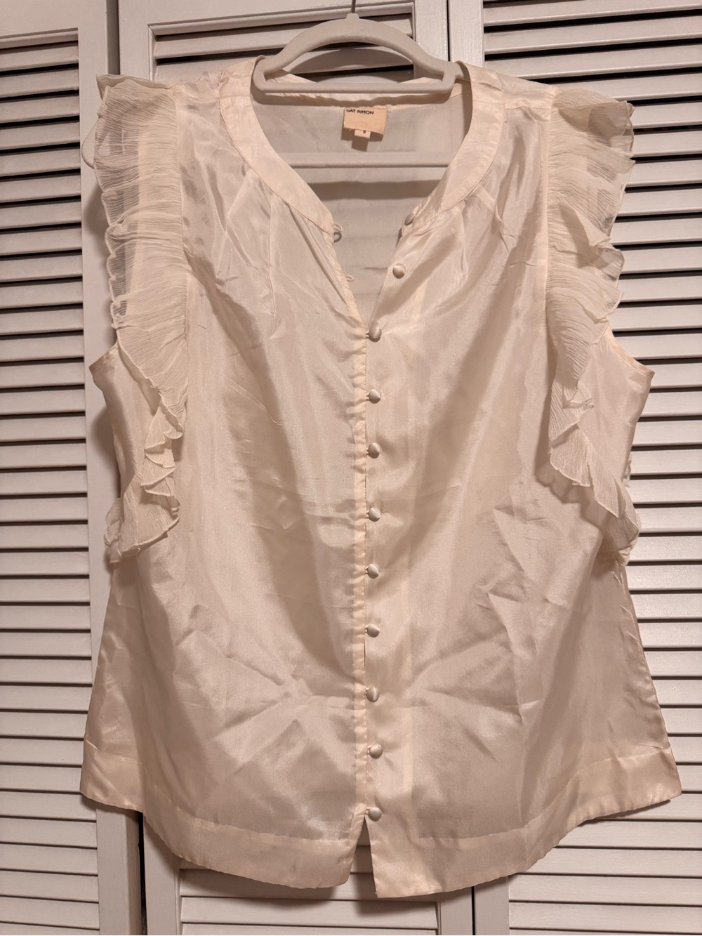 GAT RIMON Cream Ruffled Sleeveless Button-Front Silk Top